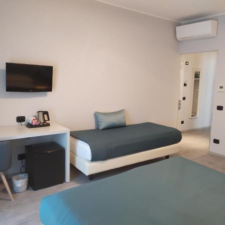 Garda Diamant Bed & Breakfast Desenzano del Garda Ngoại thất bức ảnh
