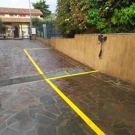 Garda Diamant Bed & Breakfast Desenzano del Garda Ngoại thất bức ảnh