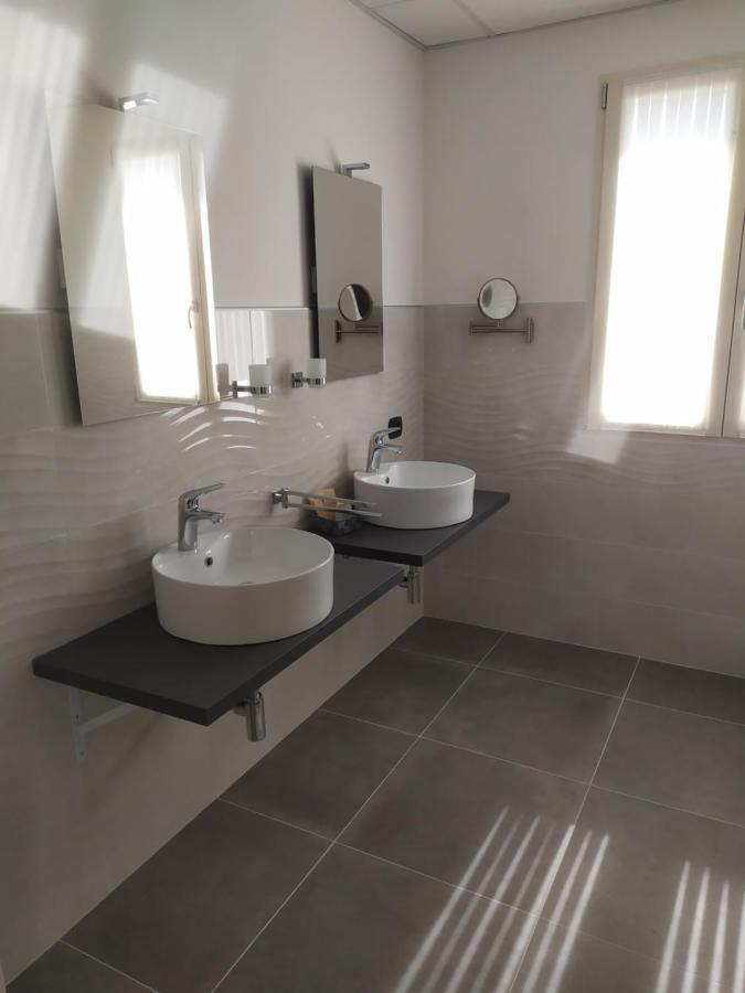 Garda Diamant Bed & Breakfast Desenzano del Garda Ngoại thất bức ảnh