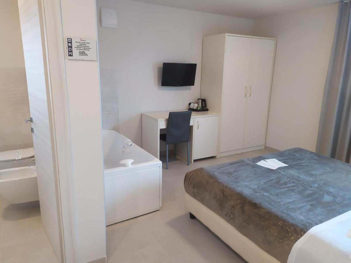 Garda Diamant Bed & Breakfast Desenzano del Garda Ngoại thất bức ảnh