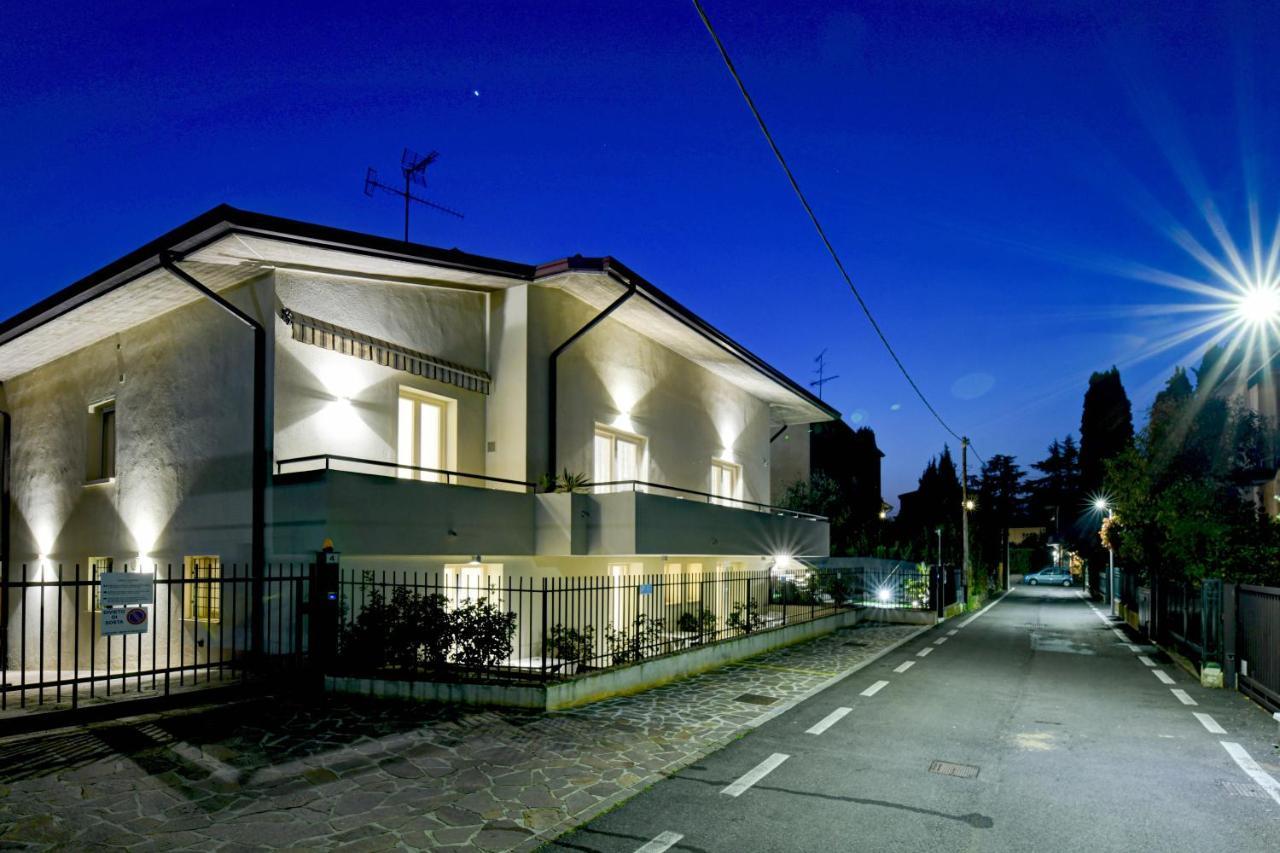 Garda Diamant Bed & Breakfast Desenzano del Garda Ngoại thất bức ảnh