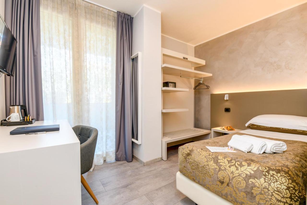 Garda Diamant Bed & Breakfast Desenzano del Garda Ngoại thất bức ảnh