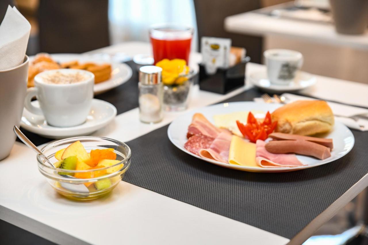 Garda Diamant Bed & Breakfast Desenzano del Garda Ngoại thất bức ảnh